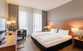 Plaza Premium Koeln